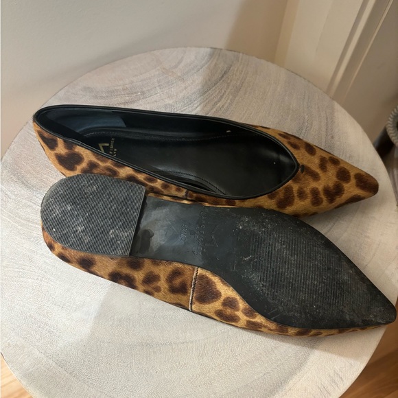 5.5 Marc Fisher pony hair flats - Picture 4 of 6